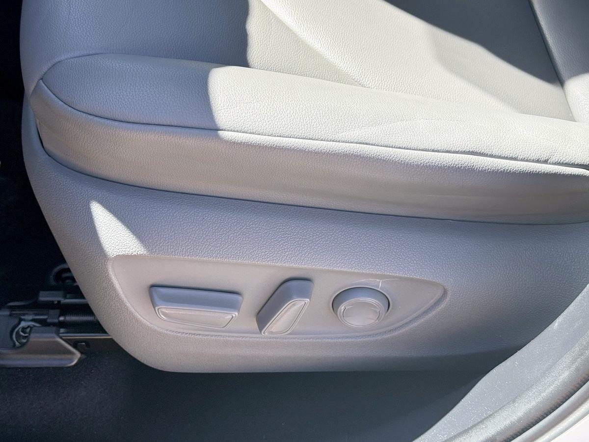 Toyota Highlander XLE FWD (Natl) 2021