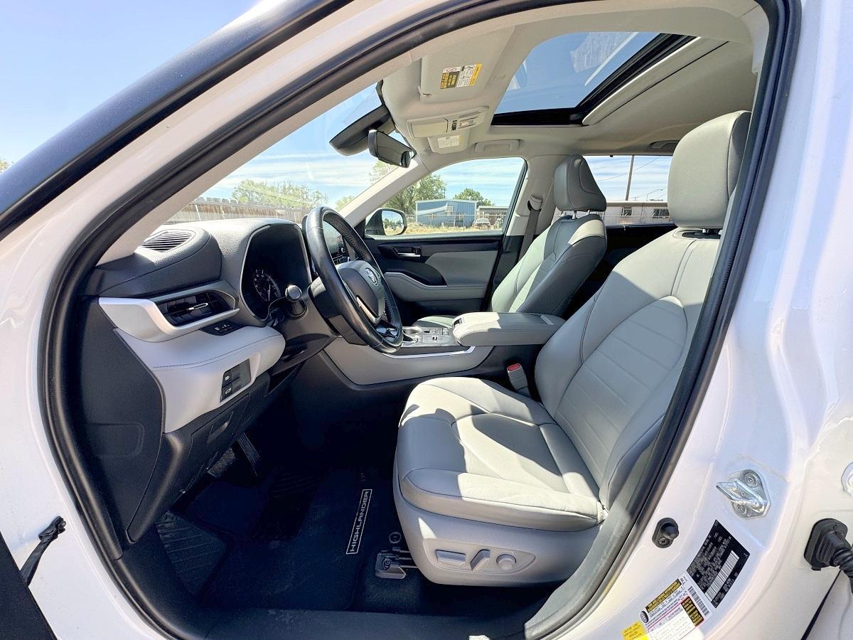 Toyota Highlander XLE FWD (Natl) 2021