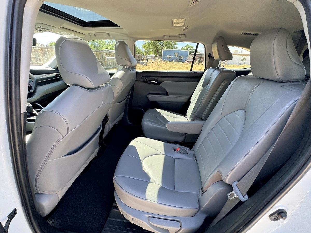 Toyota Highlander XLE FWD (Natl) 2021