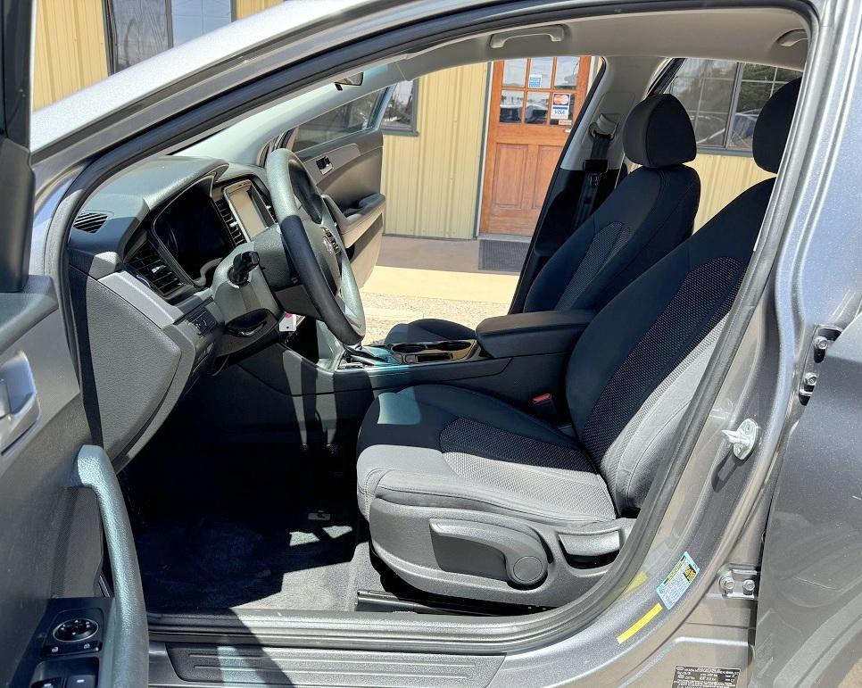 Hyundai Sonata SE 2.4L 2019