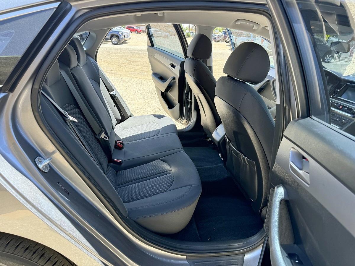 Hyundai Sonata SE 2.4L 2019