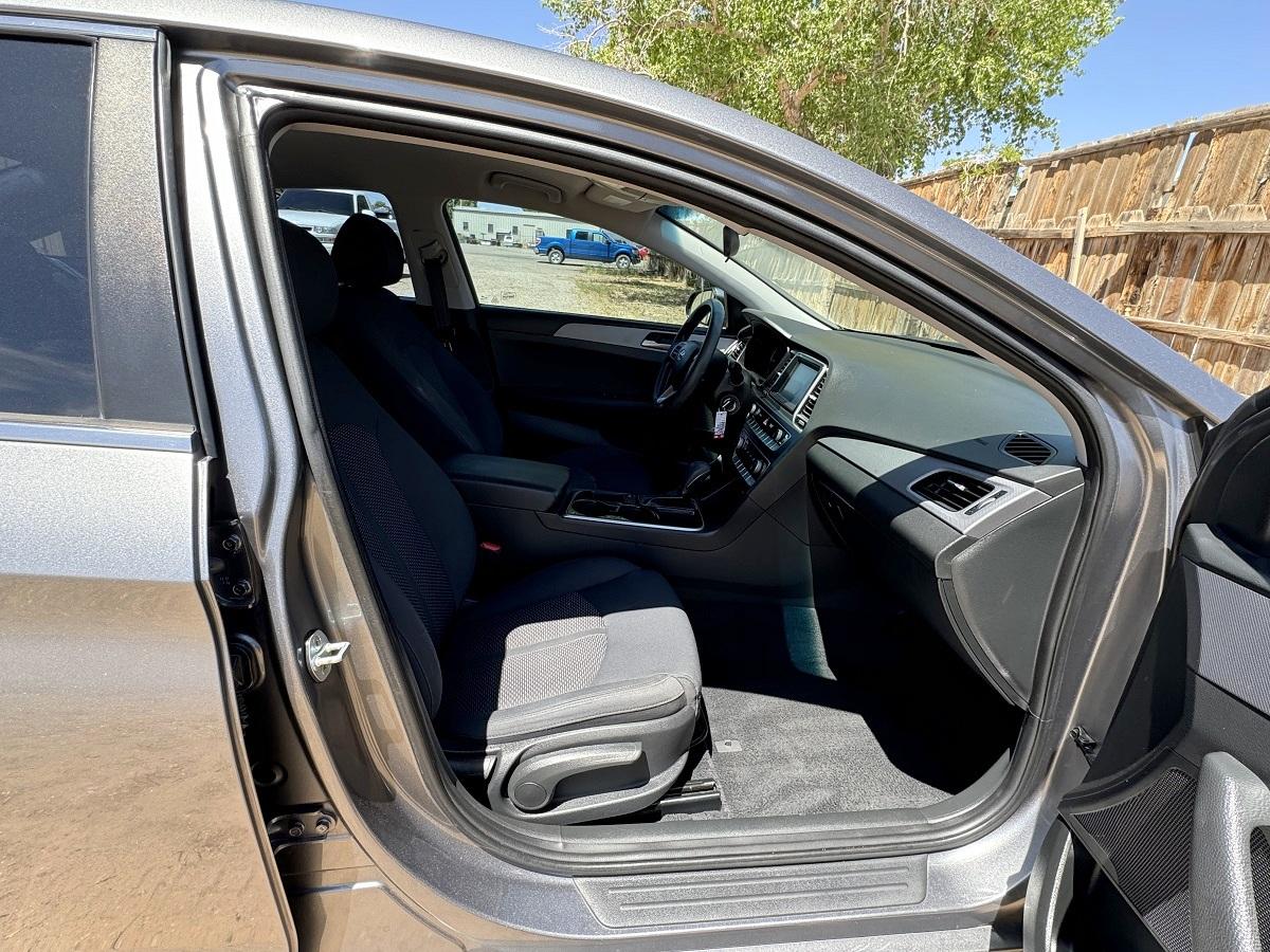 Hyundai Sonata SE 2.4L 2019