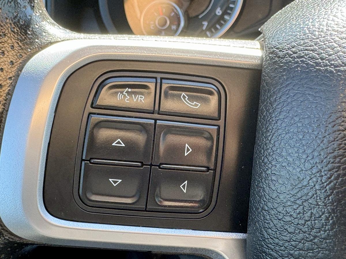 RAM 2500 Big Horn 4x4 Crew Cab 6'4" Box 2022