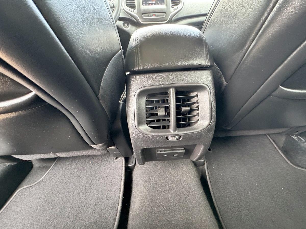 Jeep Cherokee Latitude Plus FWD 2020