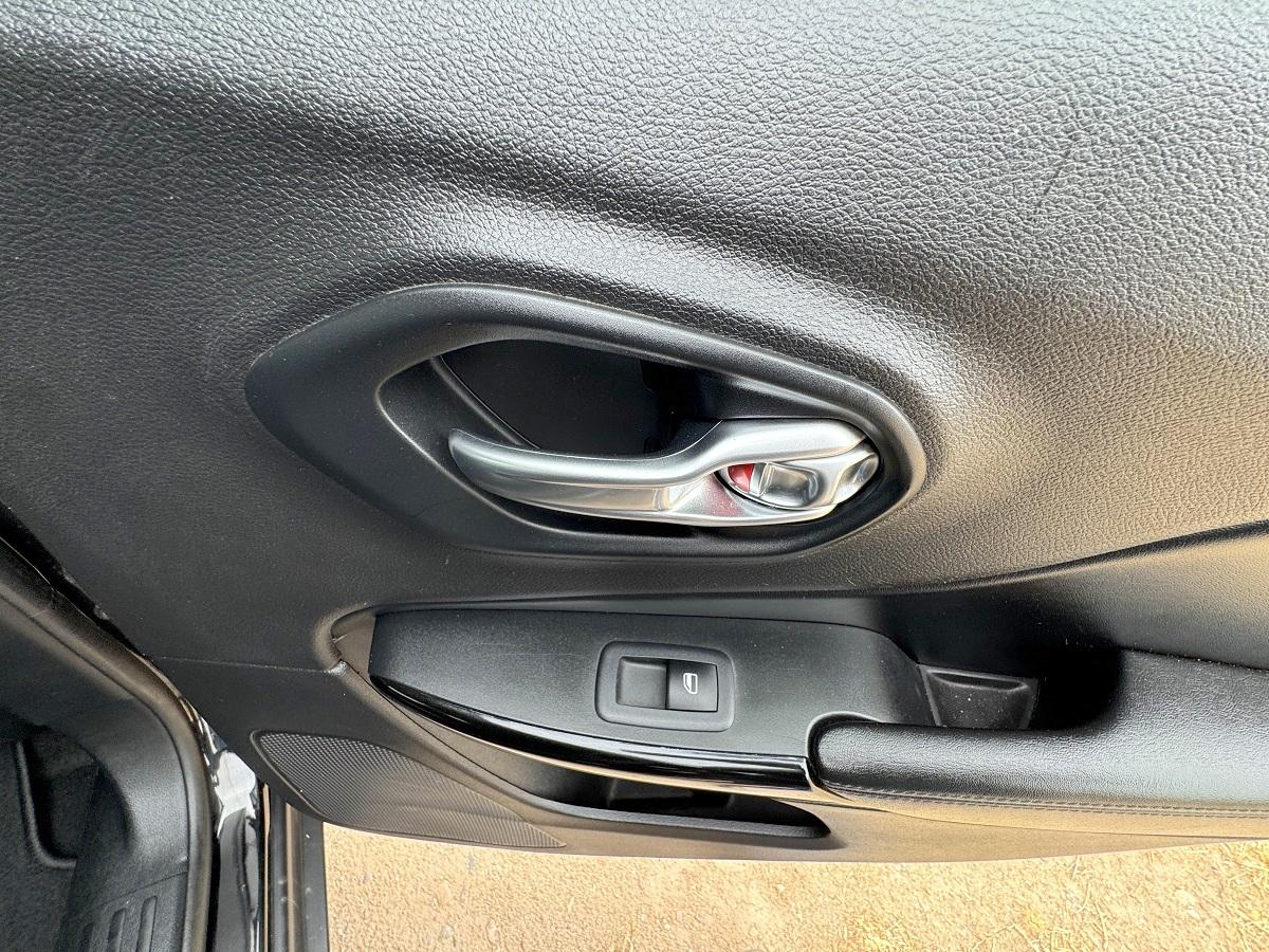 Jeep Cherokee Latitude Plus FWD 2020
