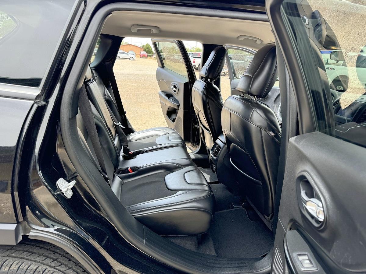 Jeep Cherokee Latitude Plus FWD 2020