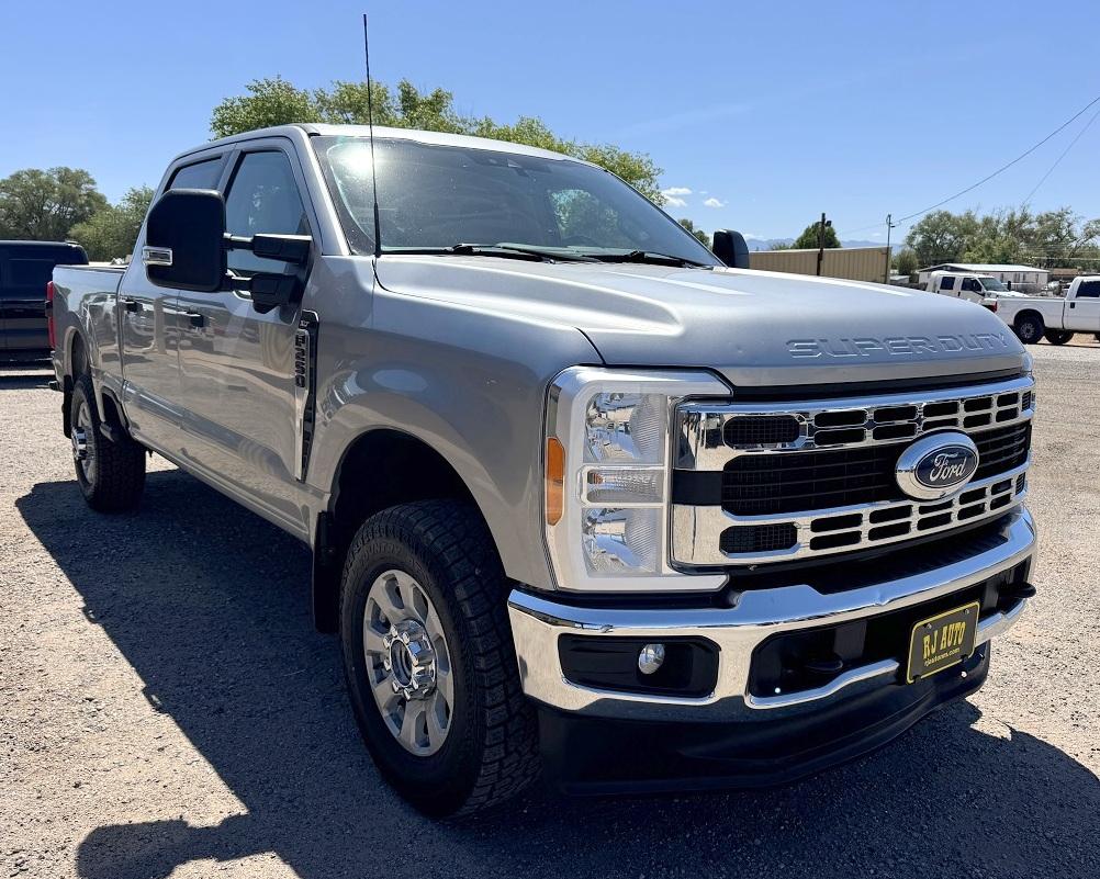 Ford Super Duty F-250 SRW  2023