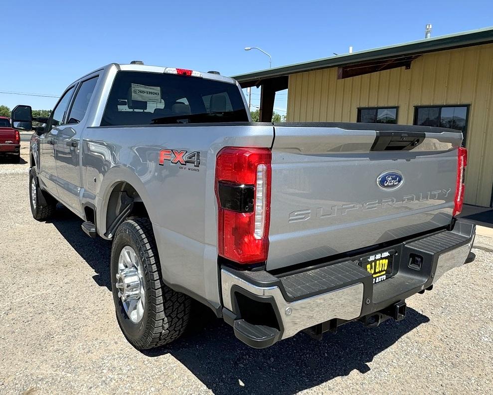 Ford Super Duty F-250 SRW  2023