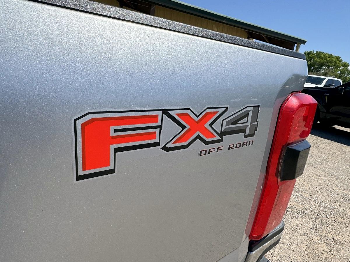 Ford Super Duty F-250 SRW  2023