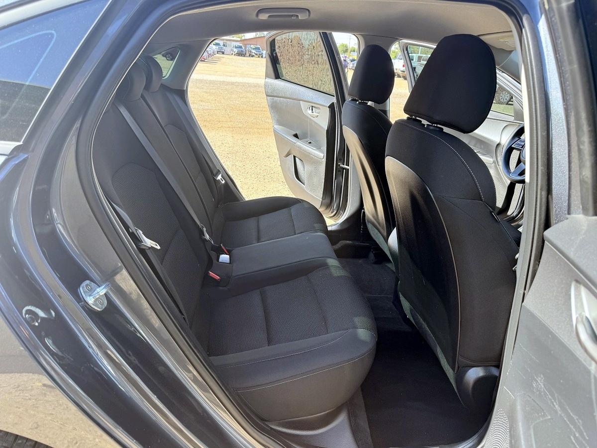 Kia Forte LXS IVT 2021