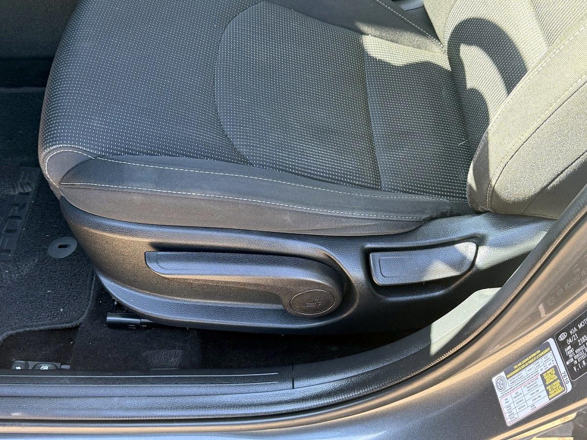 Kia Forte LXS IVT 2021