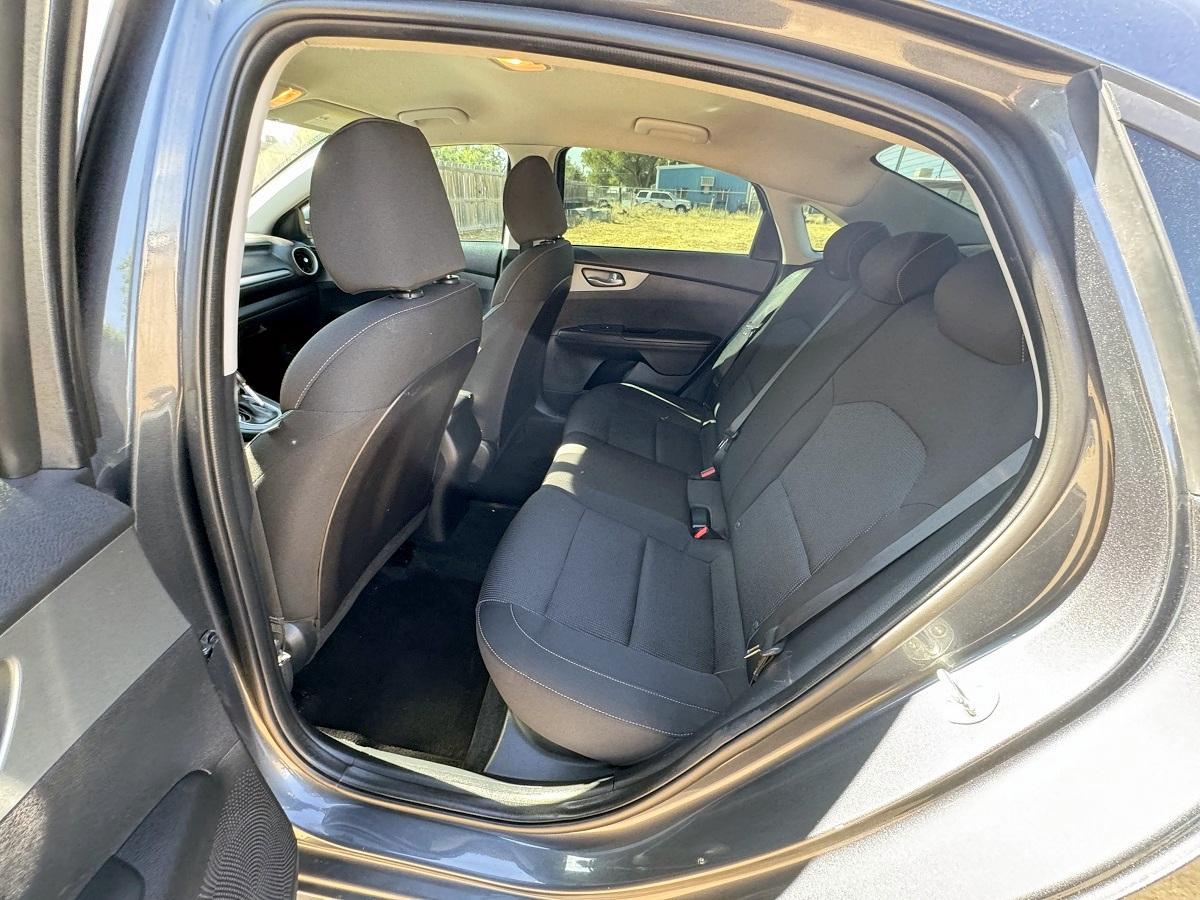 Kia Forte LXS IVT 2021