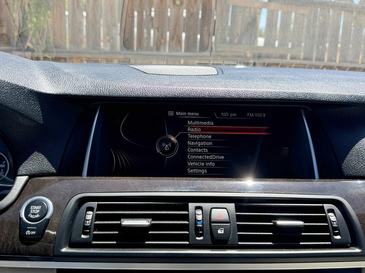 BMW 5 Series 4dr Sdn 535i RWD 2015