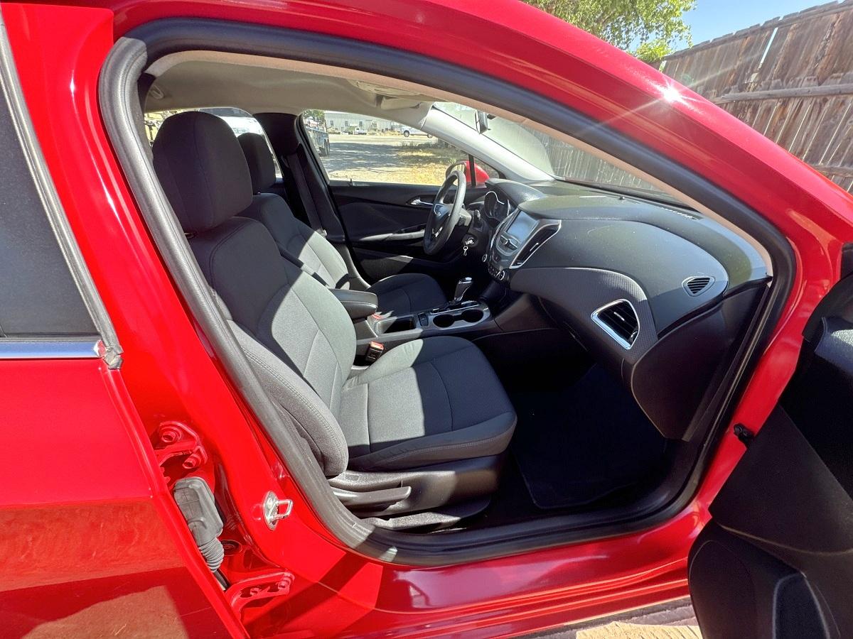 Chevrolet Cruze 4dr Sdn 1.4L LT w/1SD 2017