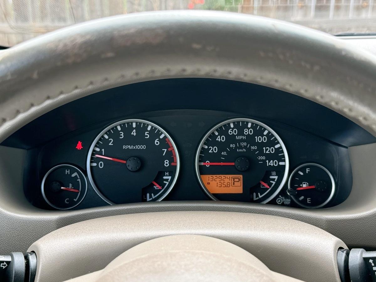 Nissan Frontier 2WD Crew Cab SWB Auto SL 2012