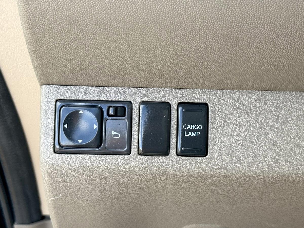 Nissan Frontier 2WD Crew Cab SWB Auto SL 2012