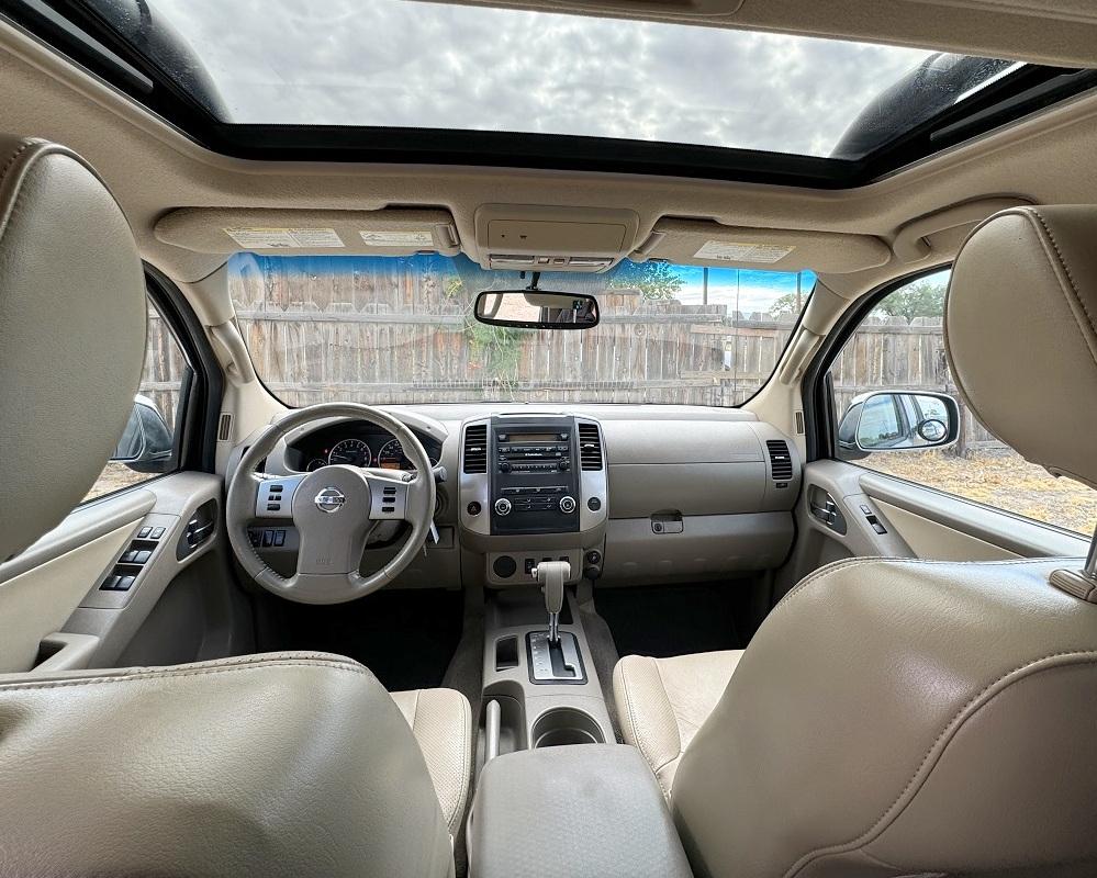 Nissan Frontier 2WD Crew Cab SWB Auto SL 2012