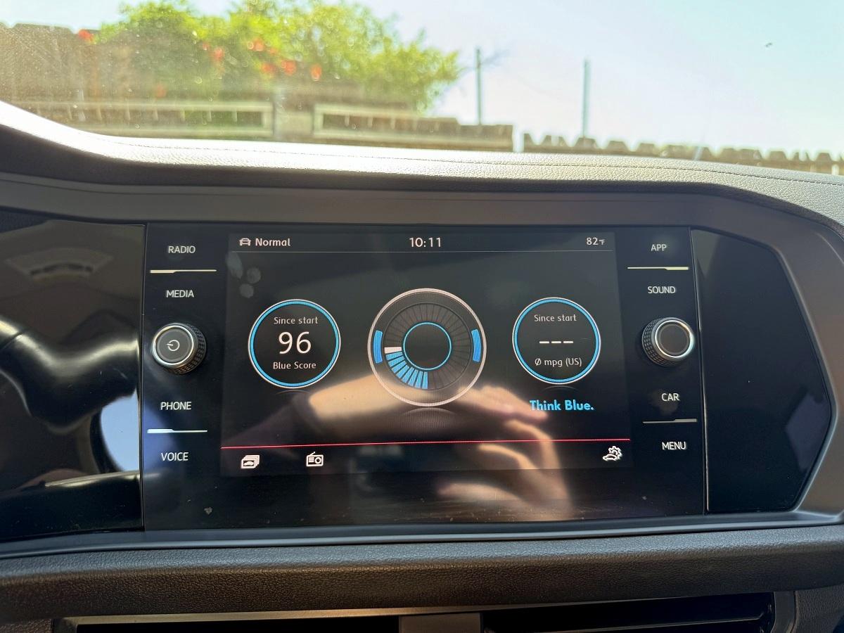 Volkswagen Jetta SEL Auto w/SULEV 2019
