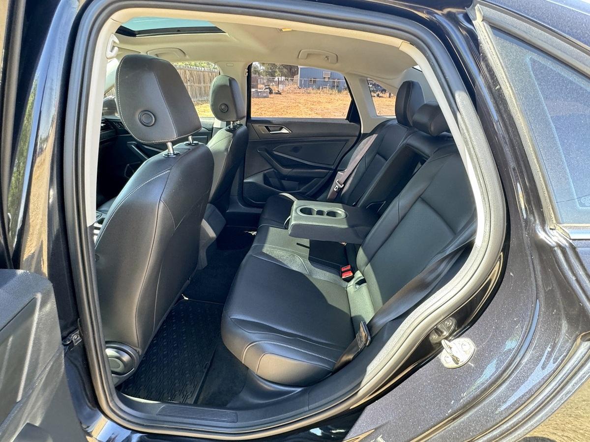 Volkswagen Jetta SEL Auto w/SULEV 2019