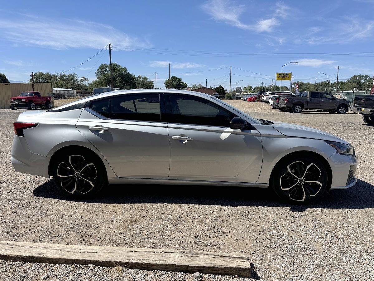 Nissan Altima 2.5 SR Sedan 2023