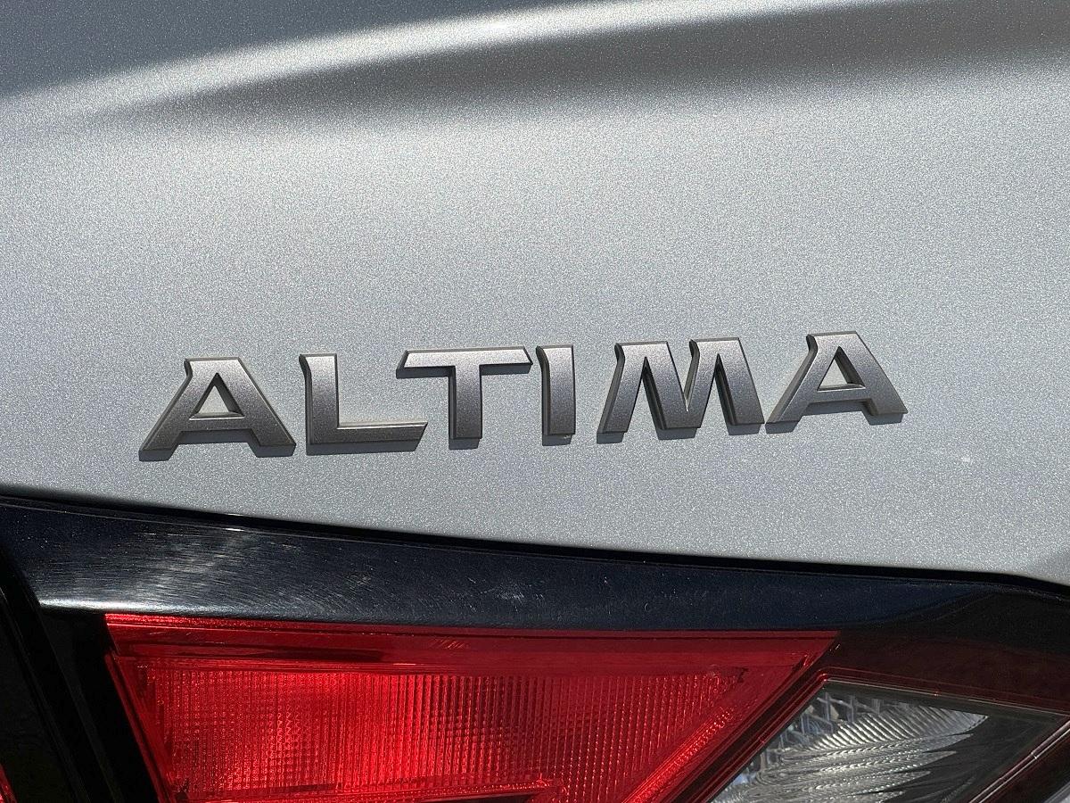 Nissan Altima 2.5 SR Sedan 2023