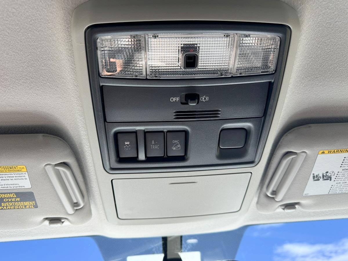 Toyota 4Runner SR5 4WD (Natl) 2017