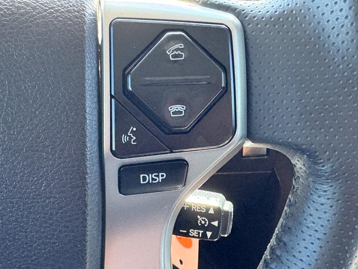 Toyota 4Runner SR5 4WD (Natl) 2017