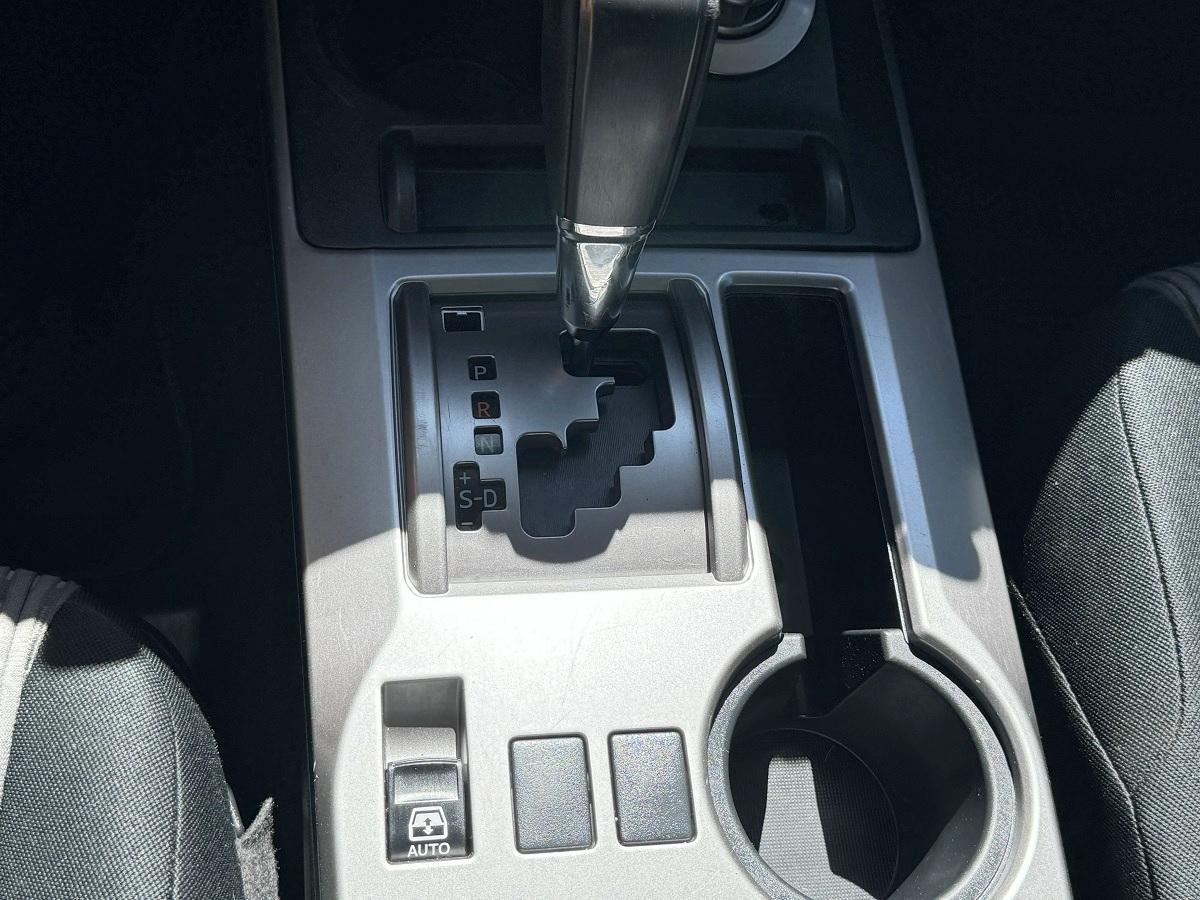 Toyota 4Runner SR5 4WD (Natl) 2017