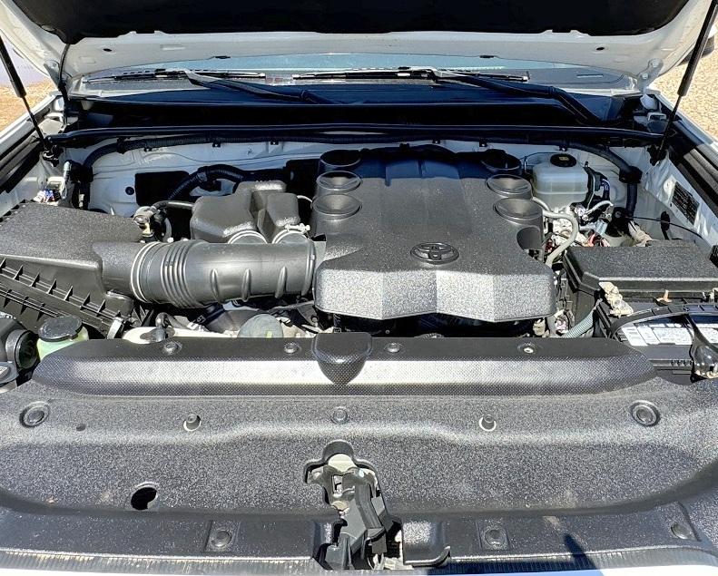 Toyota 4Runner SR5 4WD (Natl) 2017