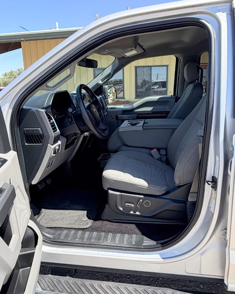Ford F-150 XLT SuperCrew 4WD 2016