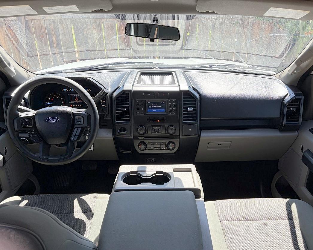 Ford F-150 XLT SuperCrew 2WD 2015