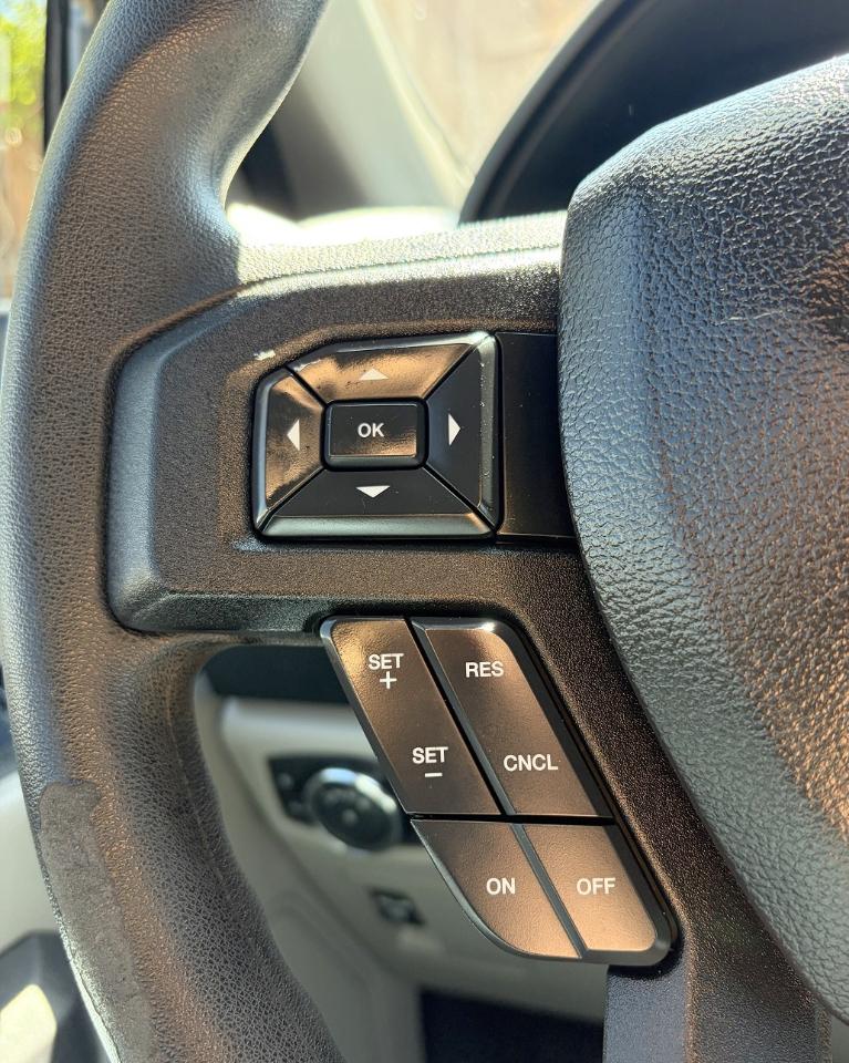 Ford F-150 XLT SuperCrew 2WD 2015