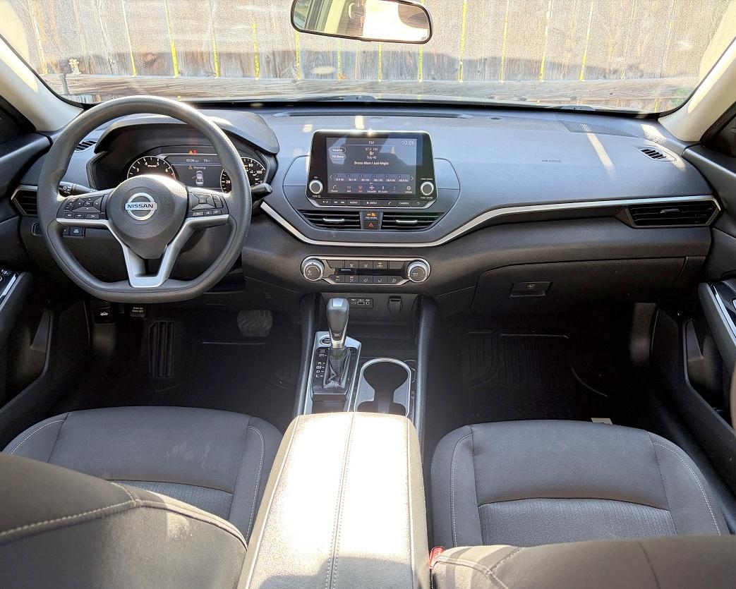 Nissan Altima 2.5 SV Sedan 2021