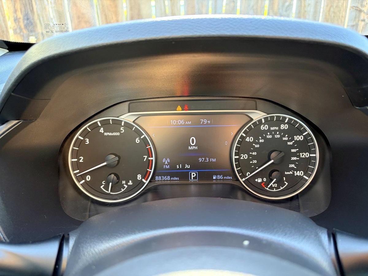 Nissan Altima 2.5 SV Sedan 2021