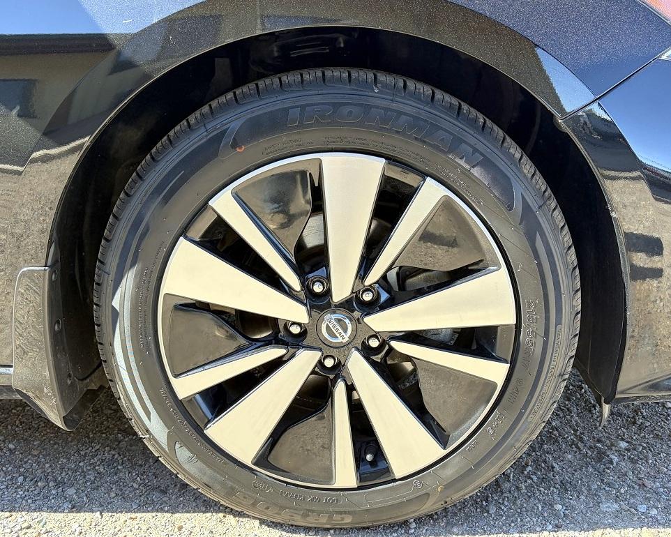 Nissan Altima 2.5 SV Sedan 2021
