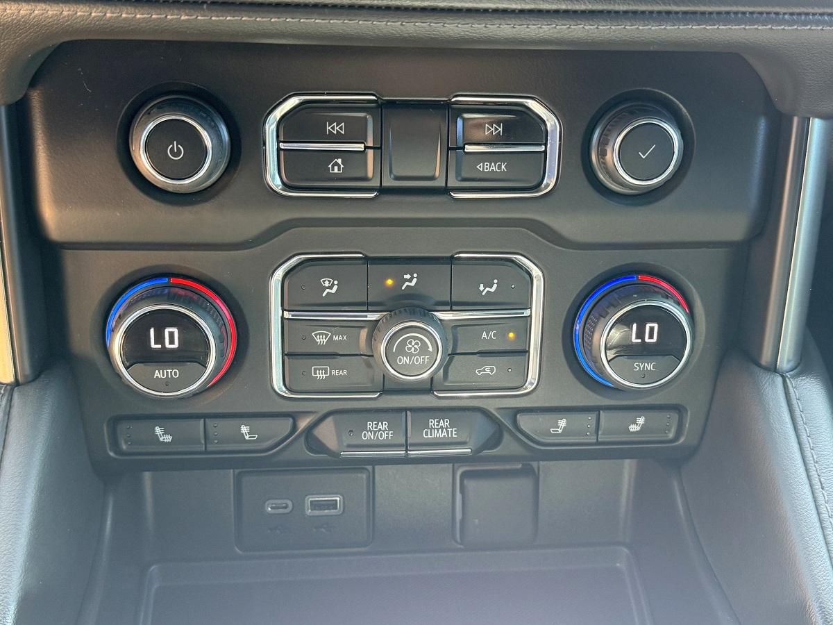 Chevrolet Tahoe 4WD 4dr Z71 2021