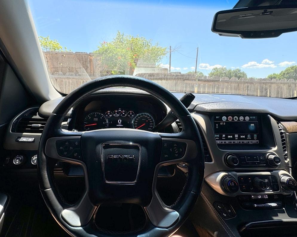 GMC Yukon 4WD 4dr Denali 2018