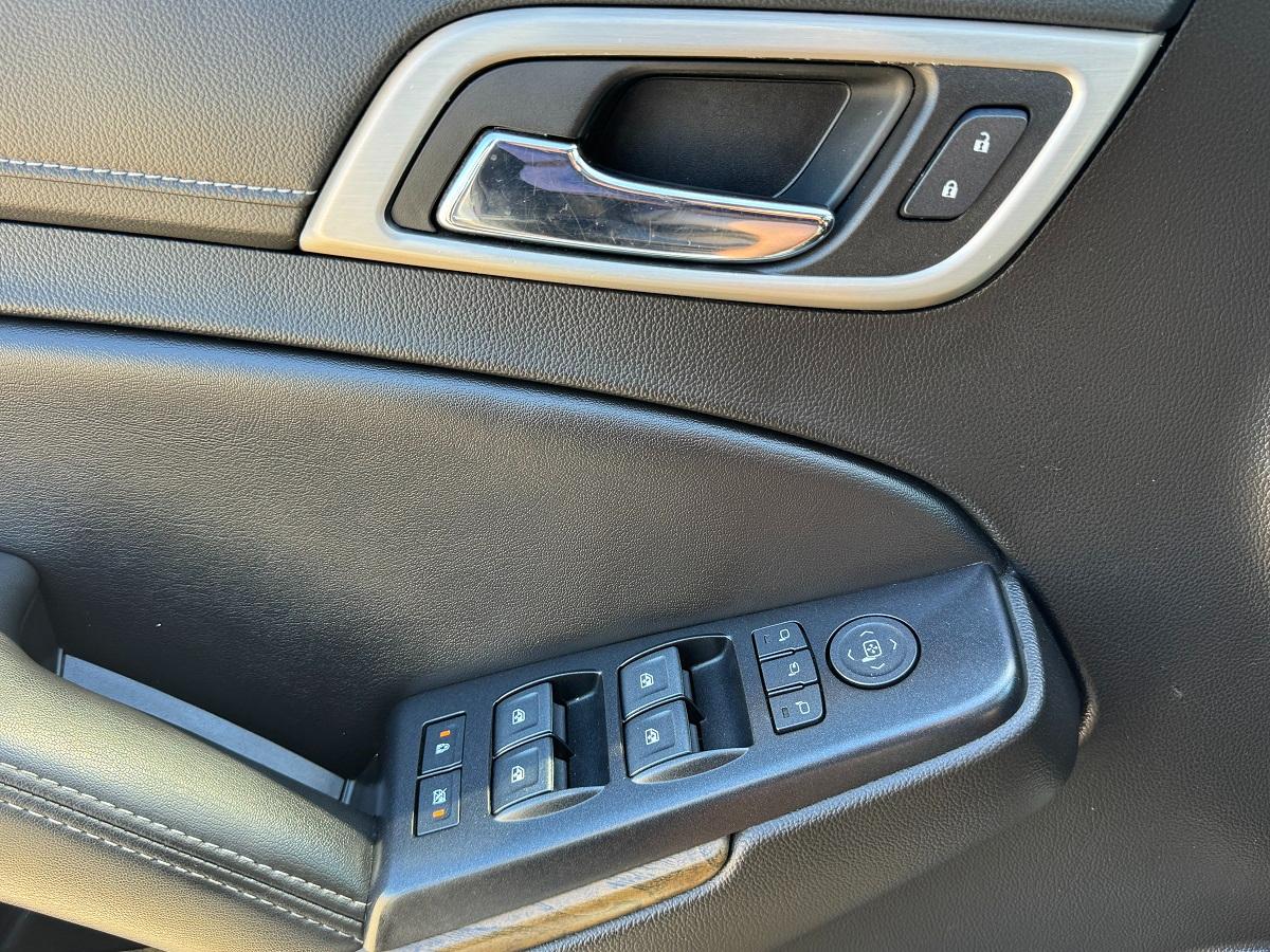 GMC Yukon 4WD 4dr Denali 2018