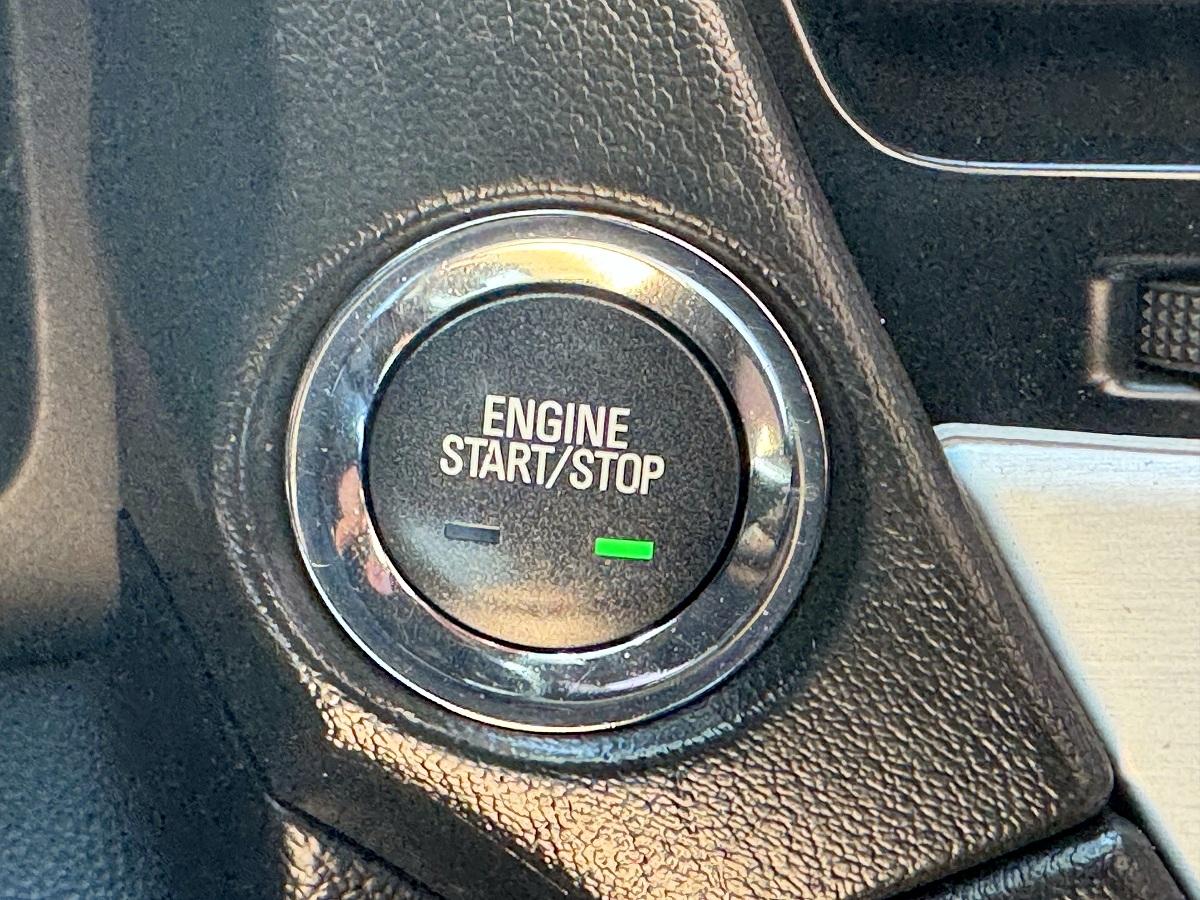 GMC Yukon XL 4WD 4dr SLT 2019