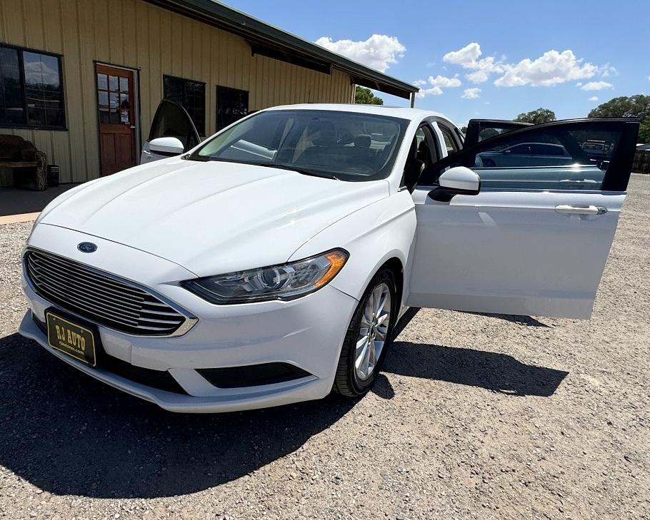 Ford Fusion SE FWD 2017