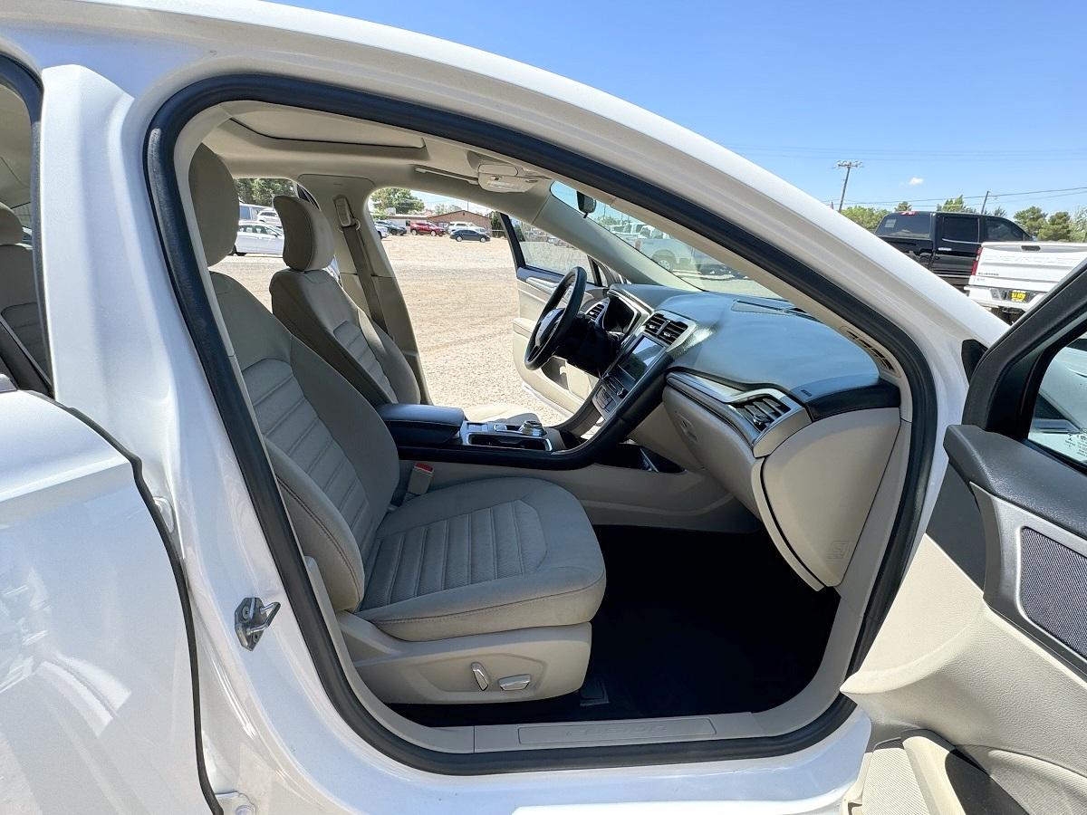Ford Fusion SE FWD 2017
