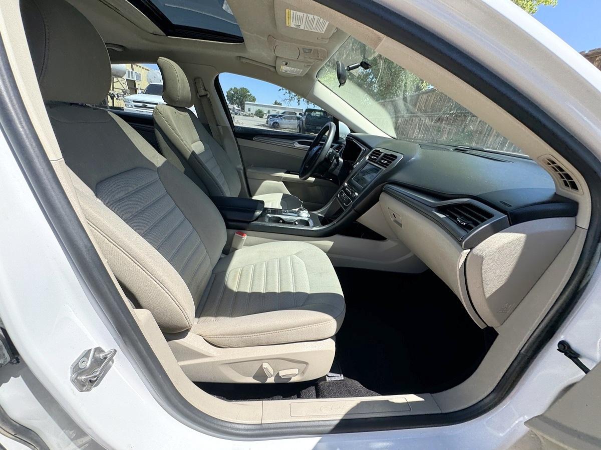 Ford Fusion SE FWD 2017