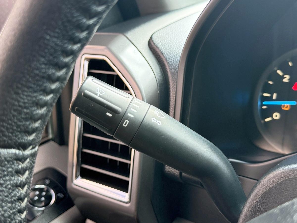 Ford F-150 XLT SuperCrew 4WD 2016