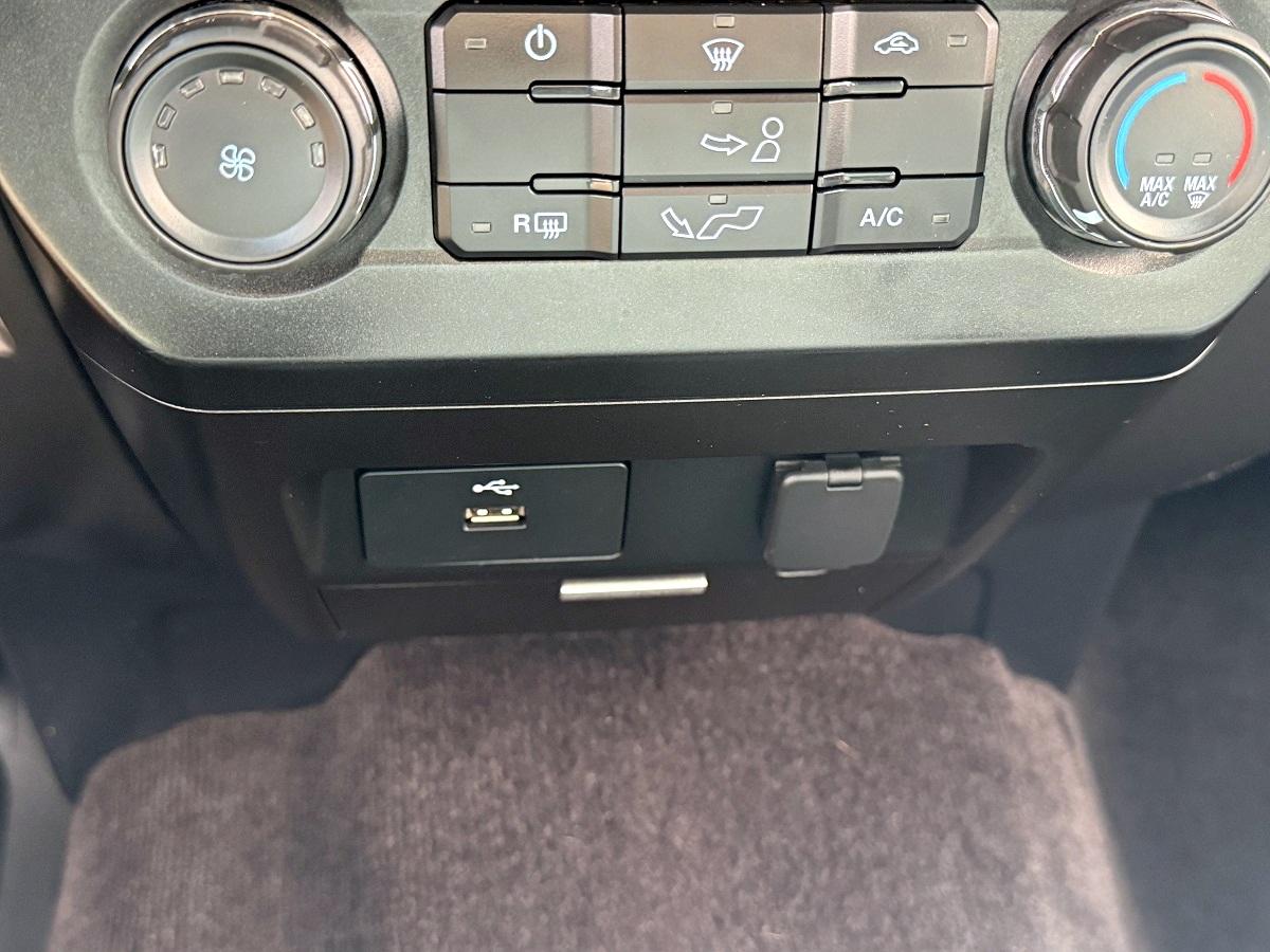 Ford F-150 XLT SuperCrew 4WD 2016