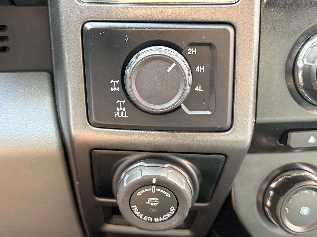 Ford F-150 XLT SuperCrew 4WD 2016