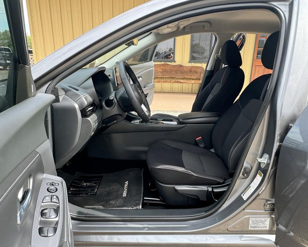 Nissan Sentra SV CVT 2020