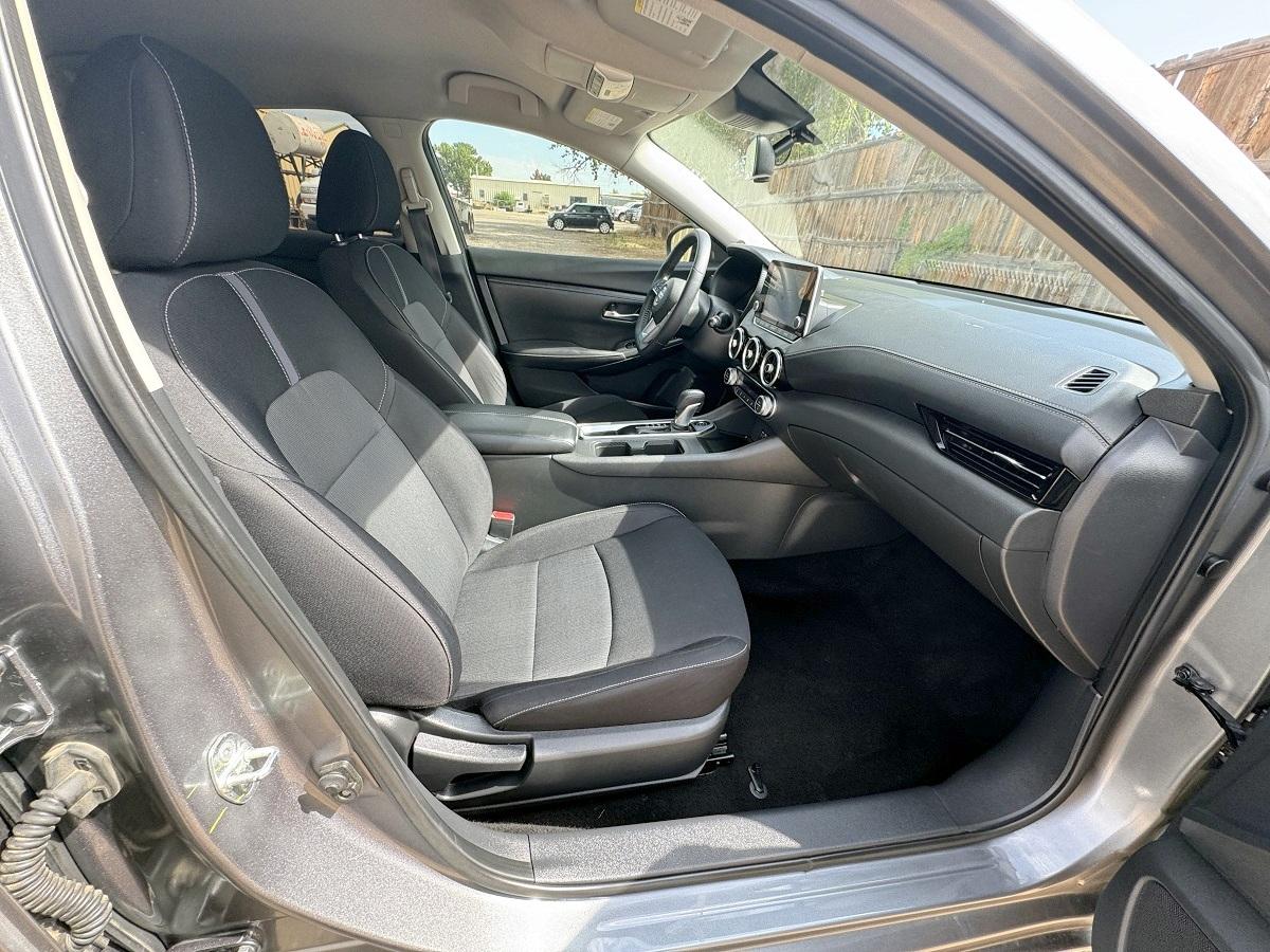 Nissan Sentra SV CVT 2020
