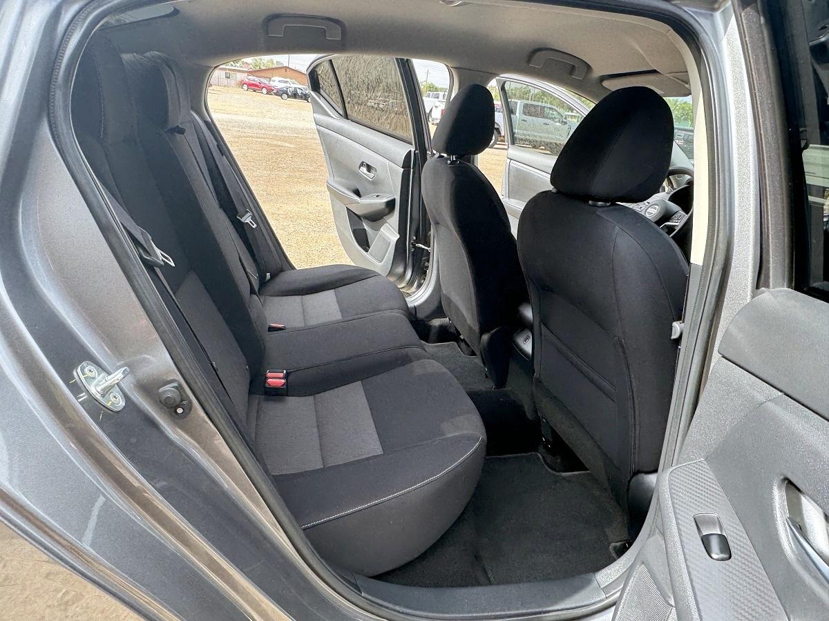 Nissan Sentra SV CVT 2020