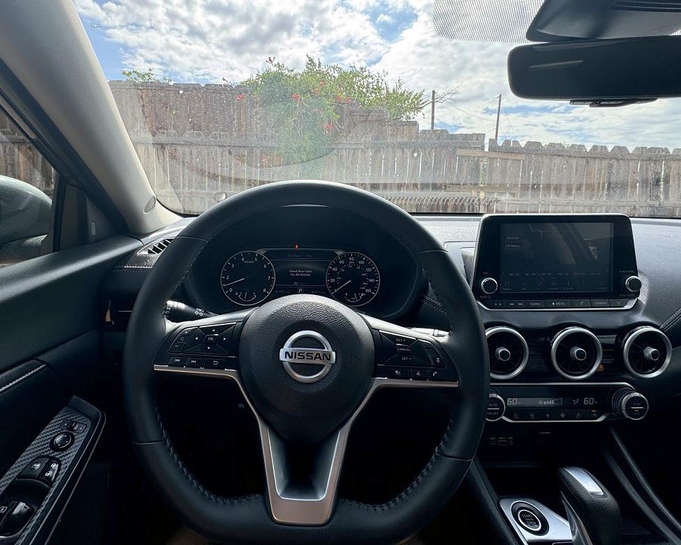 Nissan Sentra SV CVT 2020