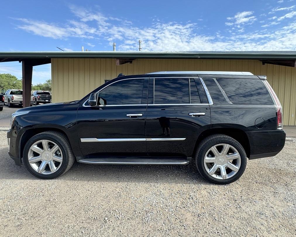 Cadillac Escalade 4WD 4dr Luxury 2018